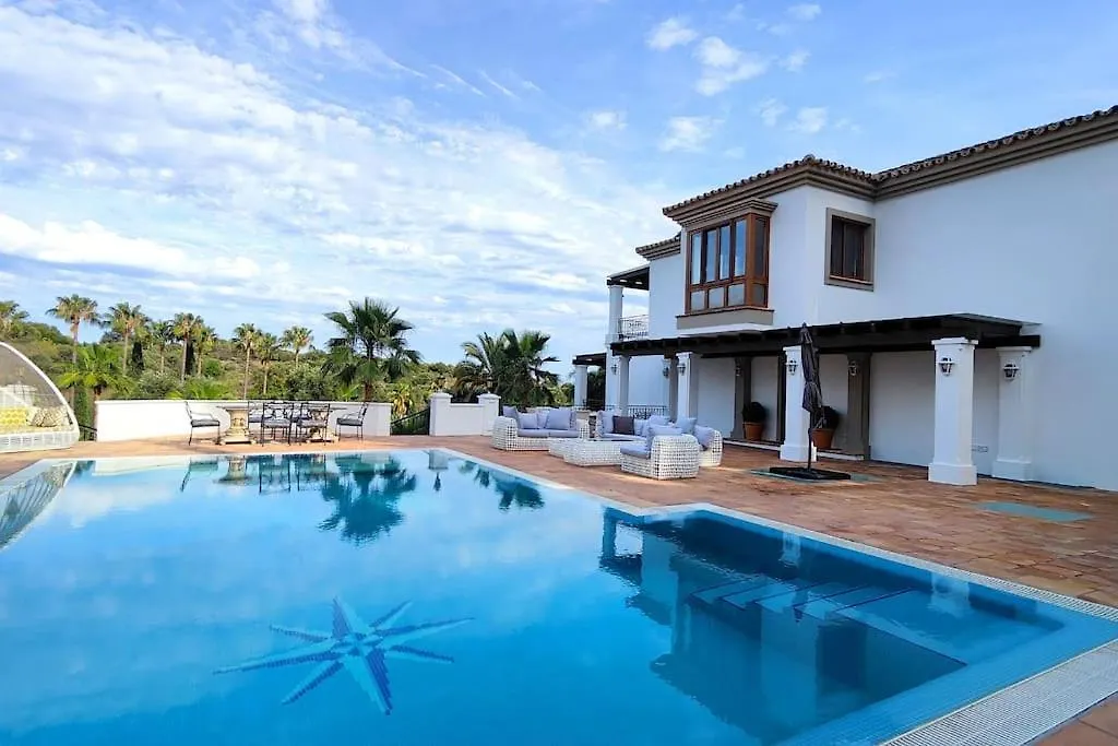 Villa 10 Bedroom Palace Huge Garden, Sea View! Estepona