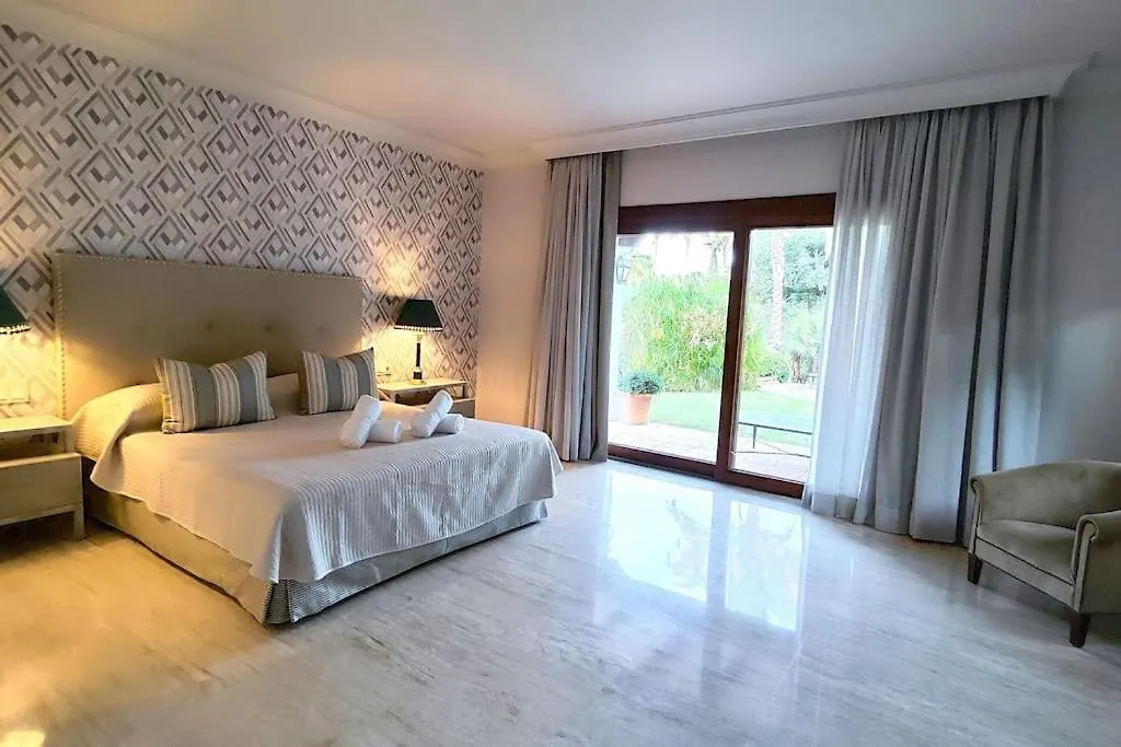 Villa 10 Bedroom Palace Huge Garden, Sea View! Estepona Spain
