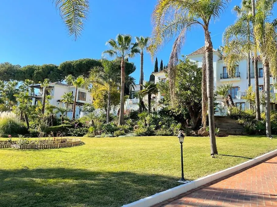 10 Bedroom Palace Huge Garden, Sea View! Estepona