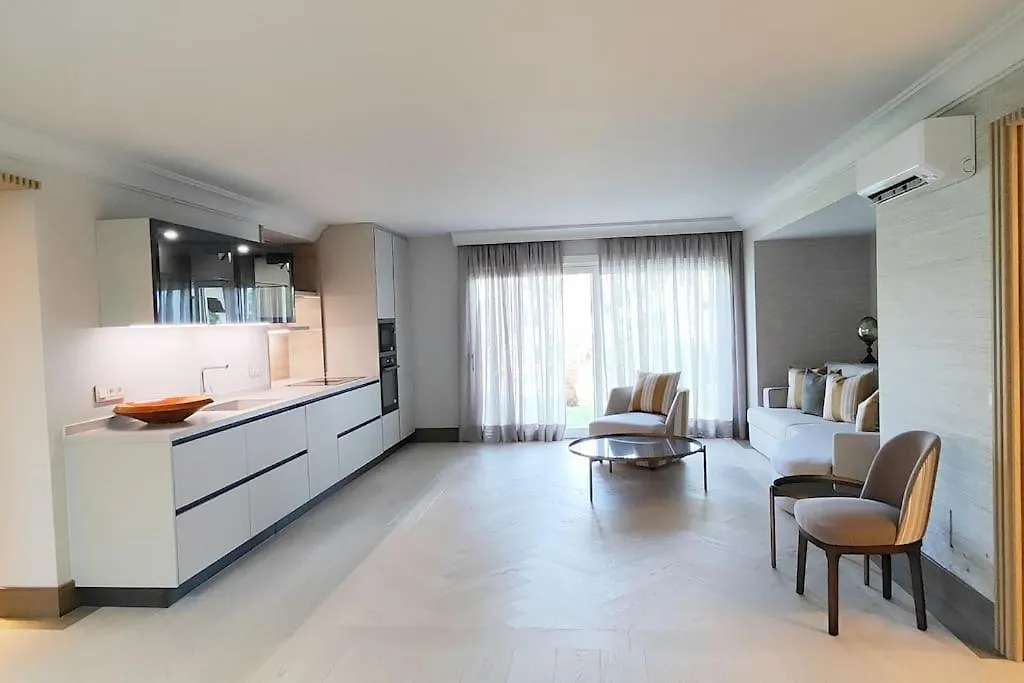 10 Bedroom Palace Huge Garden, Sea View! Estepona