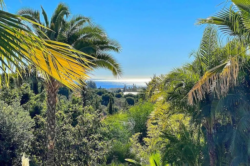Villa 10 Bedroom Palace Huge Garden, Sea View! Estepona