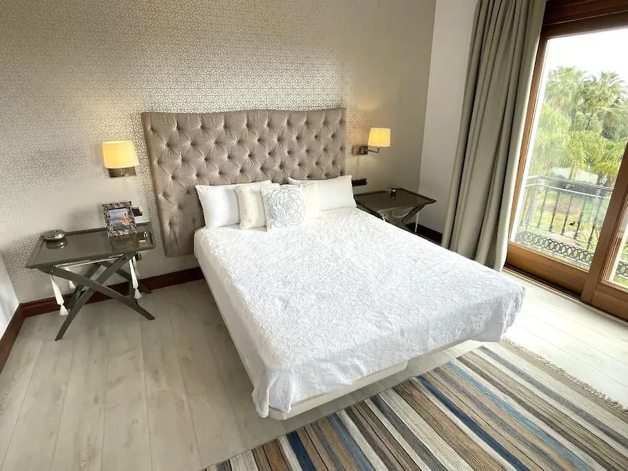 Villa 10 Bedroom Palace Huge Garden, Sea View! Estepona