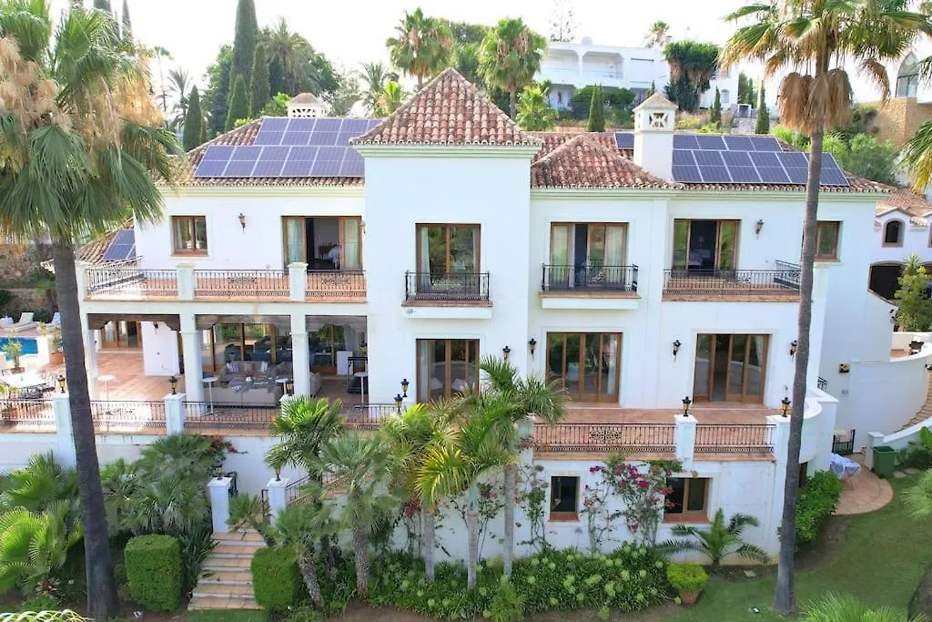 10 Bedroom Palace Huge Garden, Sea View! Estepona