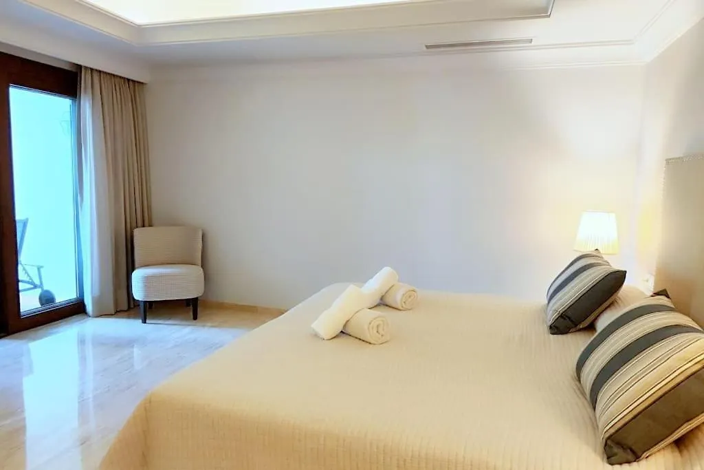 10 Bedroom Palace Huge Garden, Sea View! Estepona