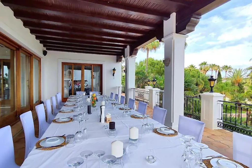 Villa 10 Bedroom Palace Huge Garden, Sea View! Estepona